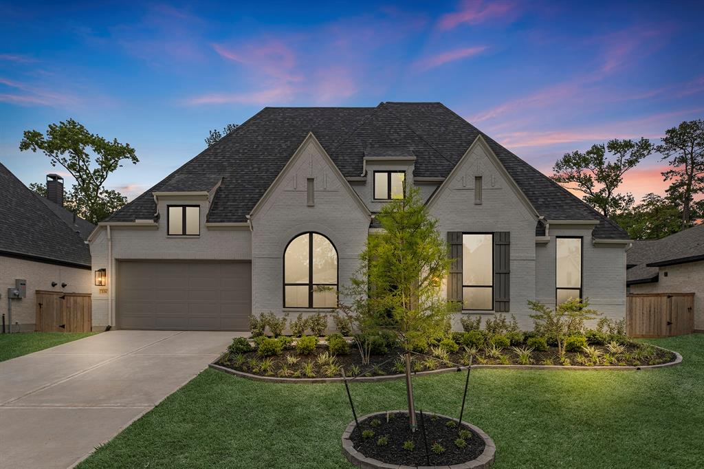 226 Wooded Rill Court, Conroe, Texas image 2