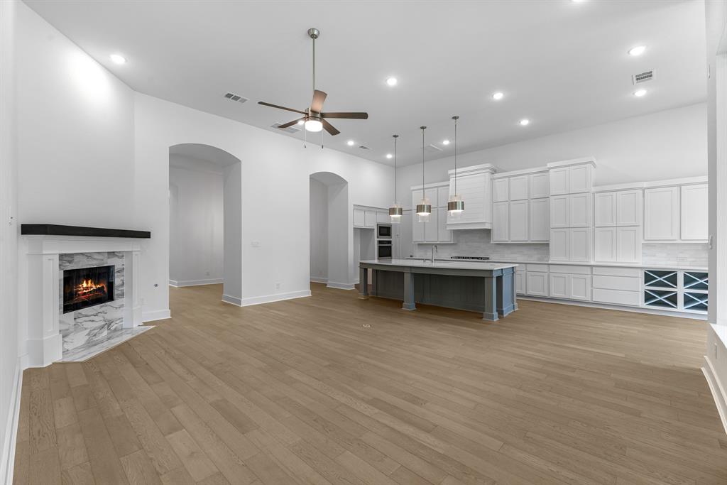 226 Wooded Rill Court, Conroe, Texas image 6