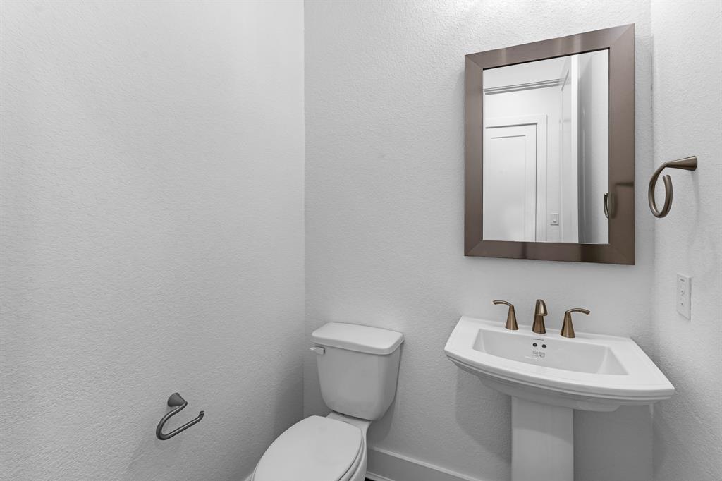 226 Wooded Rill Court, Conroe, Texas image 42