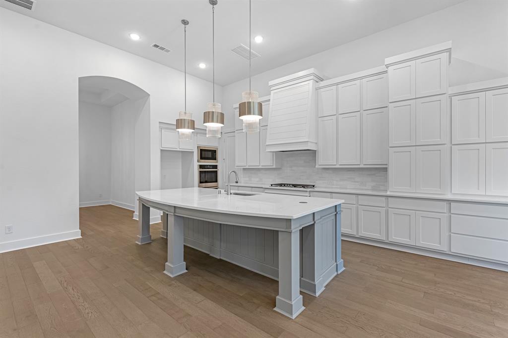 226 Wooded Rill Court, Conroe, Texas image 11