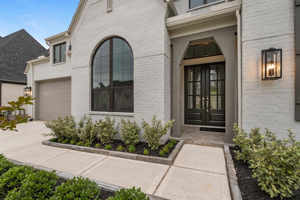 226 Wooded Rill Court, Conroe, Texas image 5