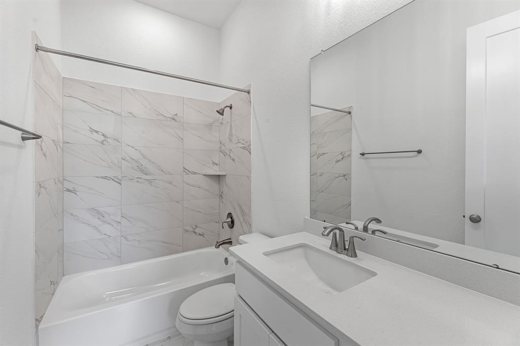 226 Wooded Rill Court, Conroe, Texas image 39