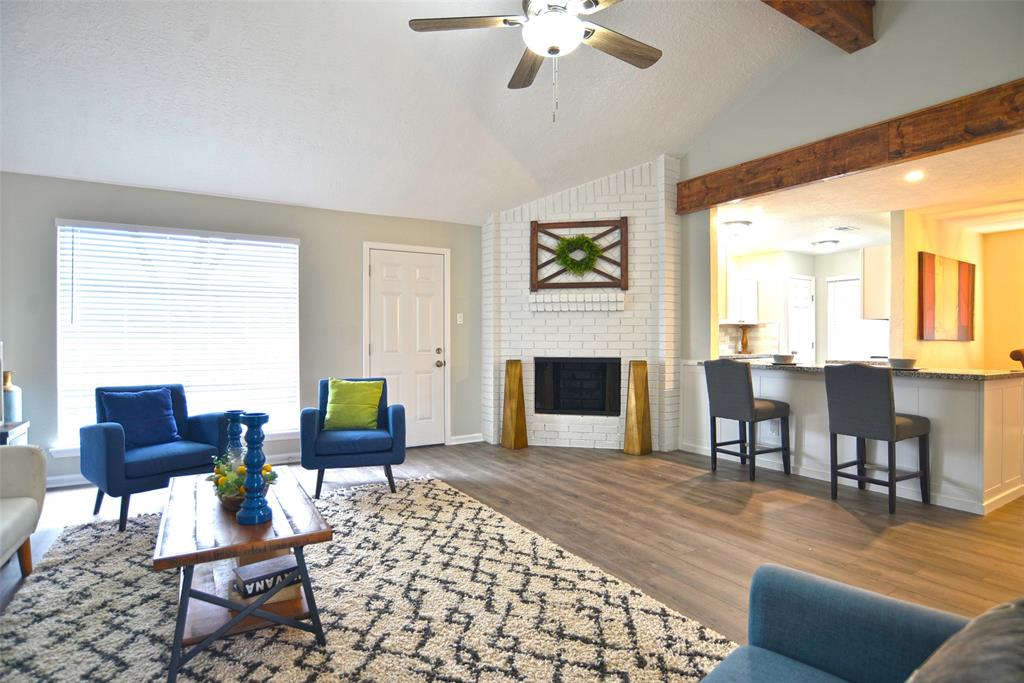 2796 Forest Point Drive, League City, Texas image 5