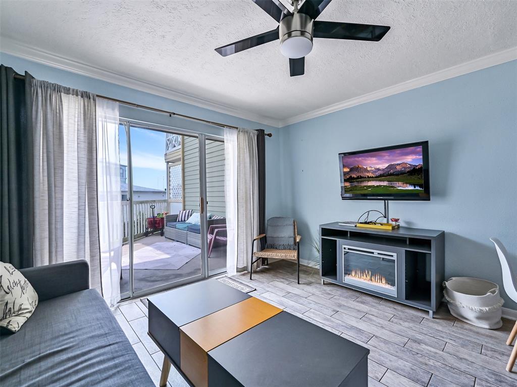 6300 Seawall Boulevard 3123