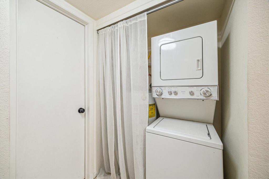 16111 Aspenglenn Drive #404, Houston, Texas image 8