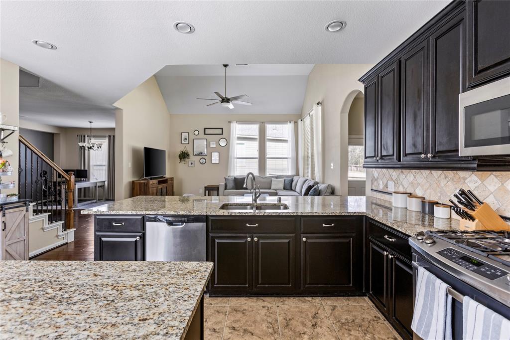 228 Clementine Court, Montgomery, Texas image 17