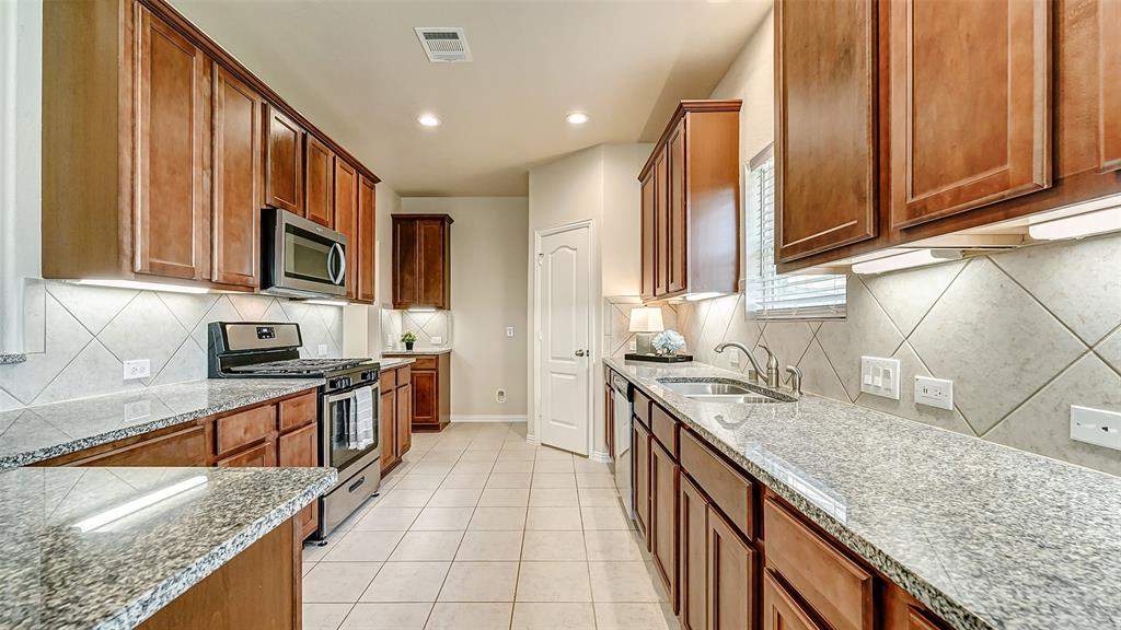 32706 Oak Heights Lane, Brookshire, Texas image 13