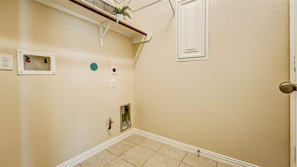 32706 Oak Heights Lane, Brookshire, Texas image 12