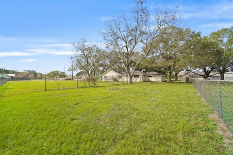 A home in Sealy