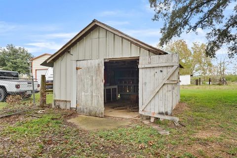 A home in Sealy