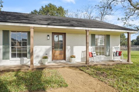 A home in Sealy