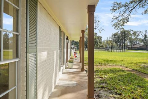 A home in Sealy