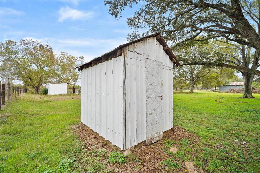 1416 Woody Lane, Sealy, Texas image 46