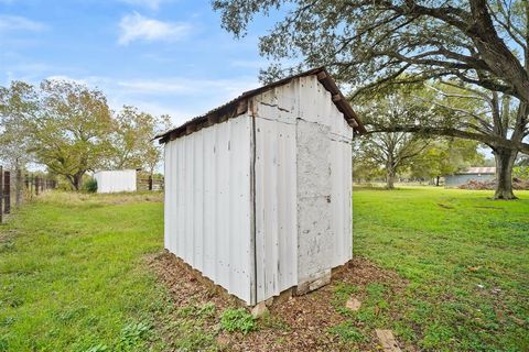 A home in Sealy