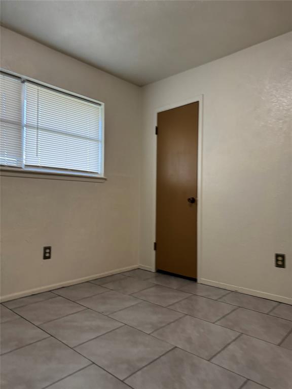 626 N Parrish Street, Angleton, Texas image 17