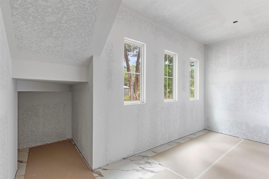 211 St Andrews Drive, New Ulm, Texas image 6