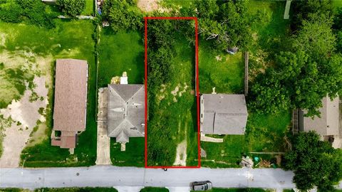 Photo of 1003 E 39th Street, Houston, TX 77022 (MLS # 96471248)