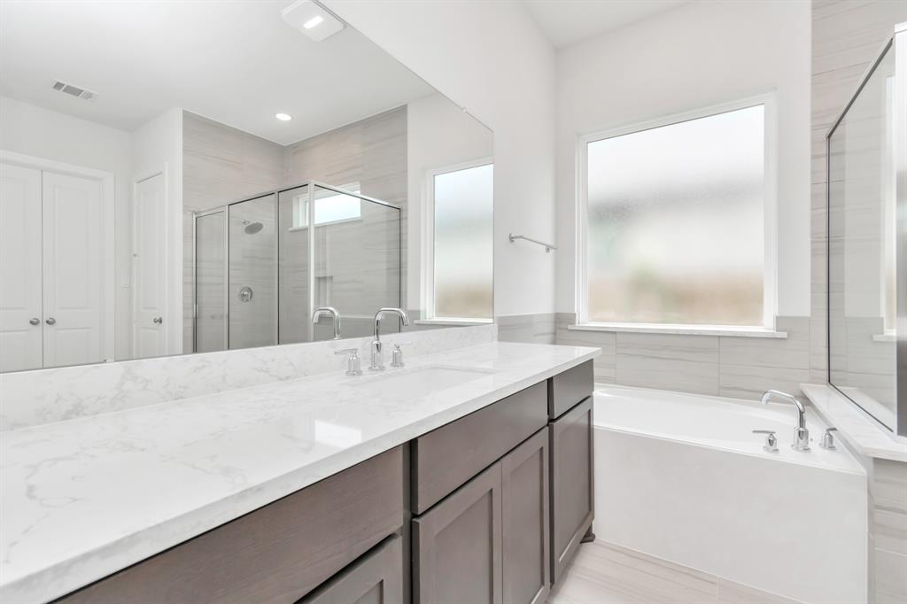 21118 Chelton Beach Drive, Cypress, Texas image 19