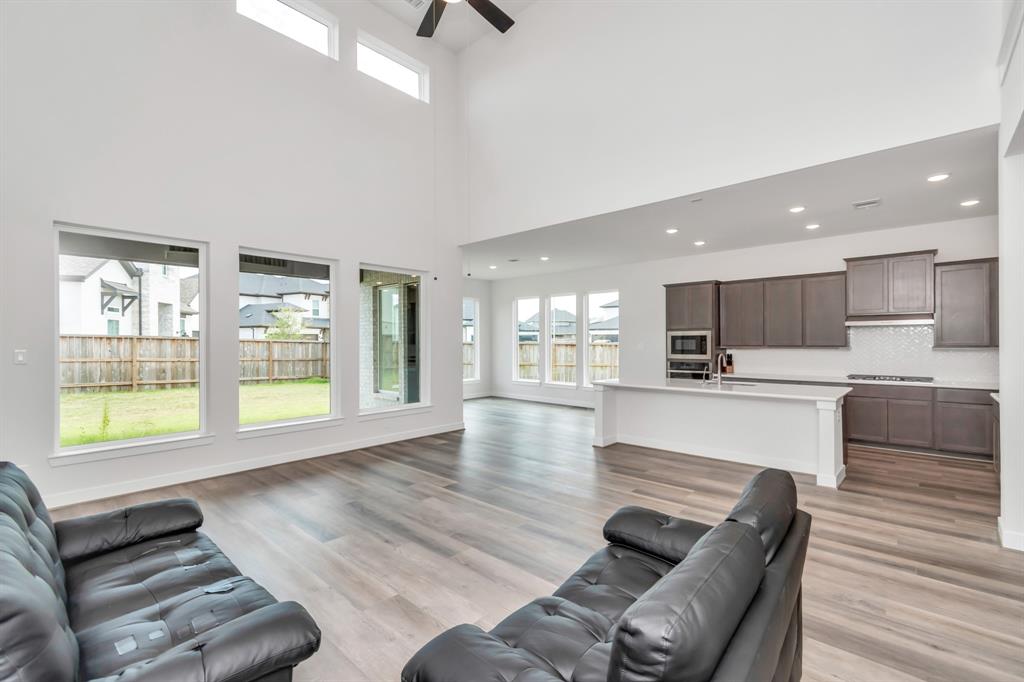 21118 Chelton Beach Drive, Cypress, Texas image 34