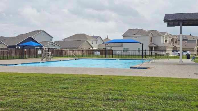 1502 Copeland Drive, Rosharon, Texas image 9