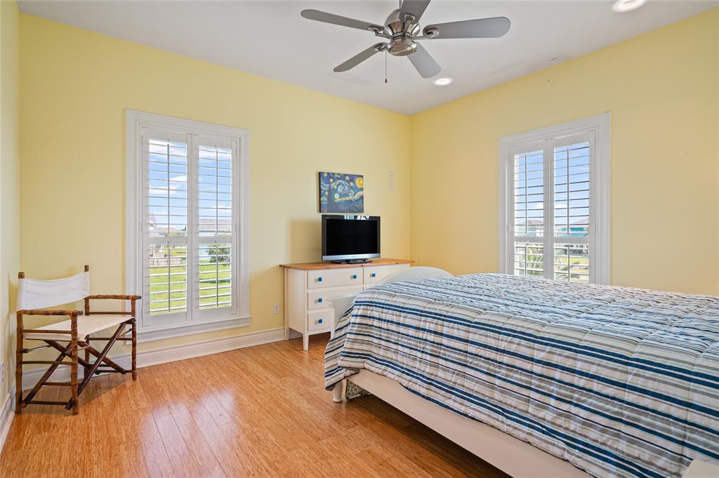 868 Surfview, Crystal Beach, Texas image 35