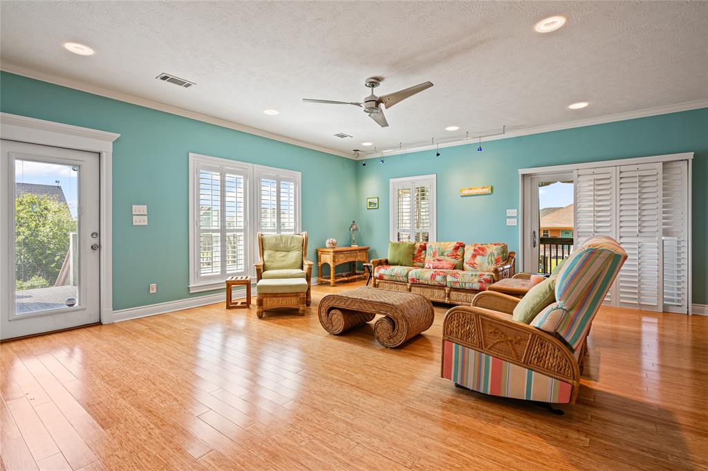 868 Surfview, Crystal Beach, Texas image 15