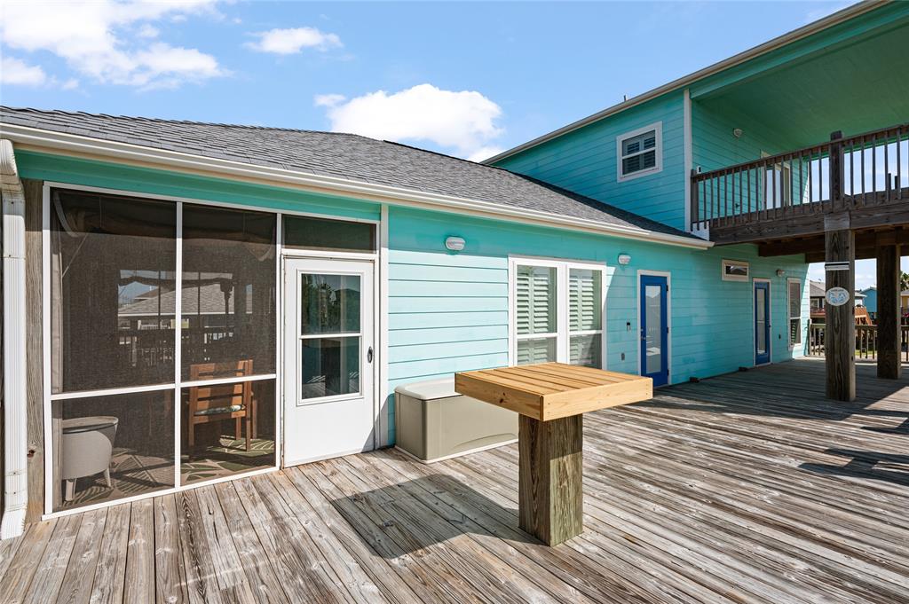868 Surfview, Crystal Beach, Texas image 9