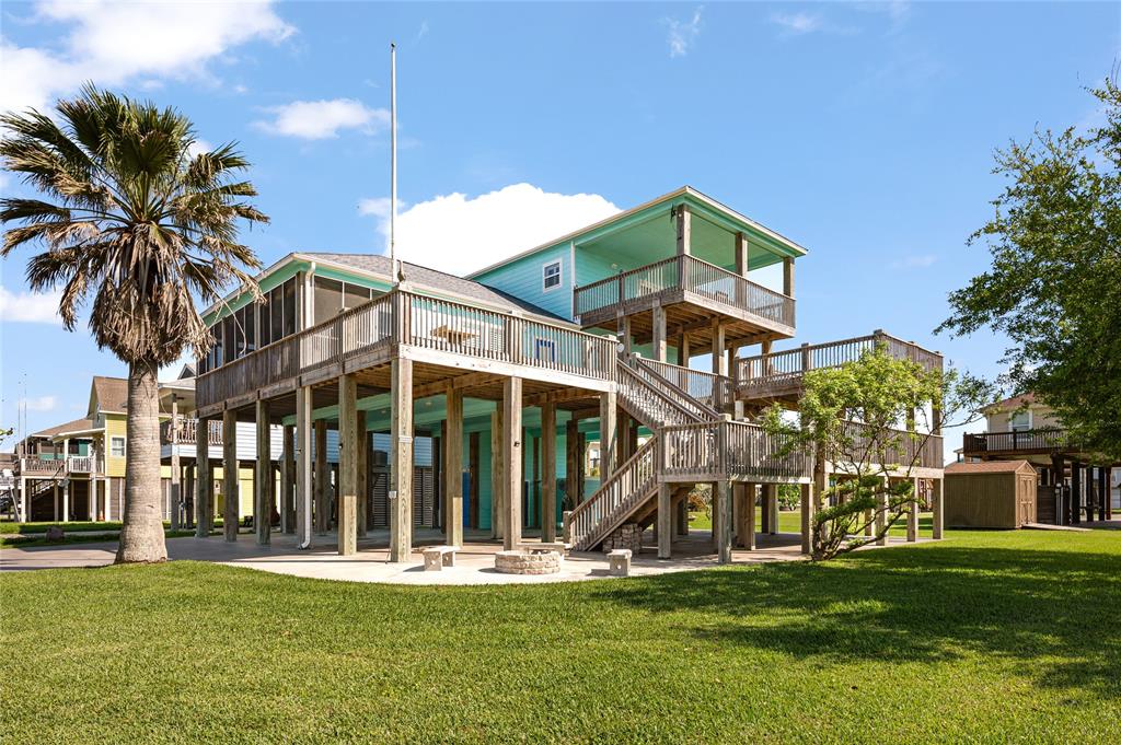 868 Surfview, Crystal Beach, Texas image 1