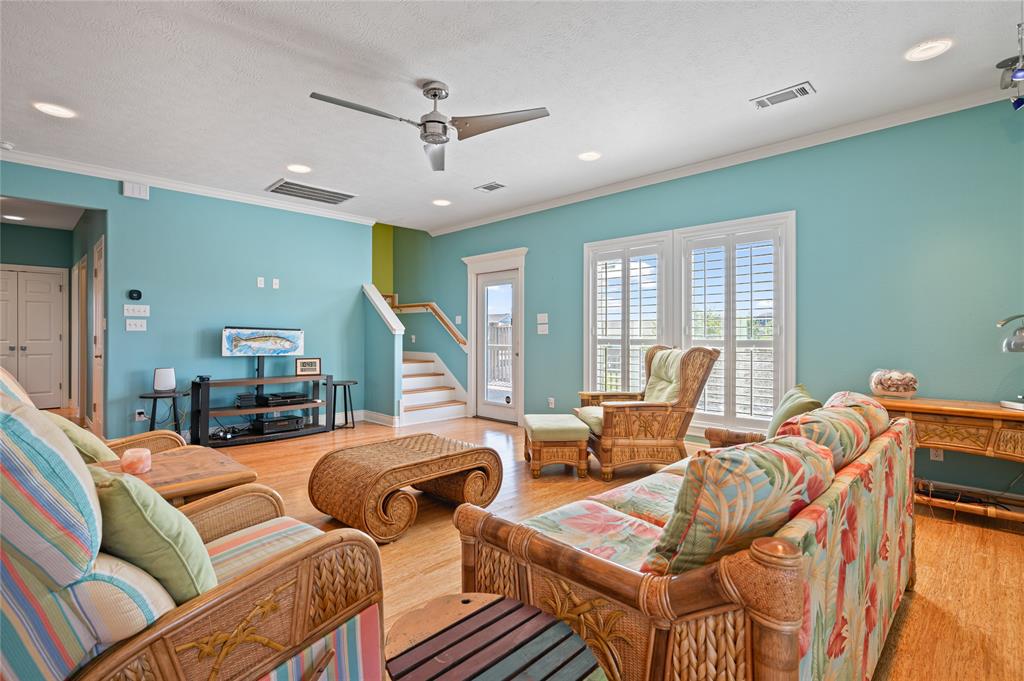 868 Surfview, Crystal Beach, Texas image 16