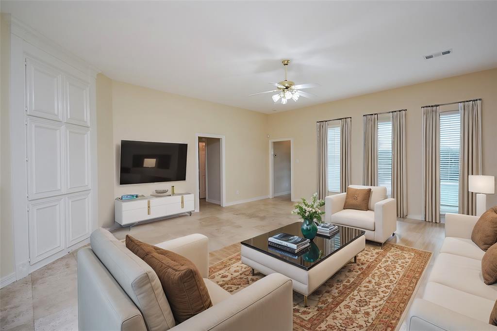 2615 Pinebend Drive, Pearland, Texas image 7