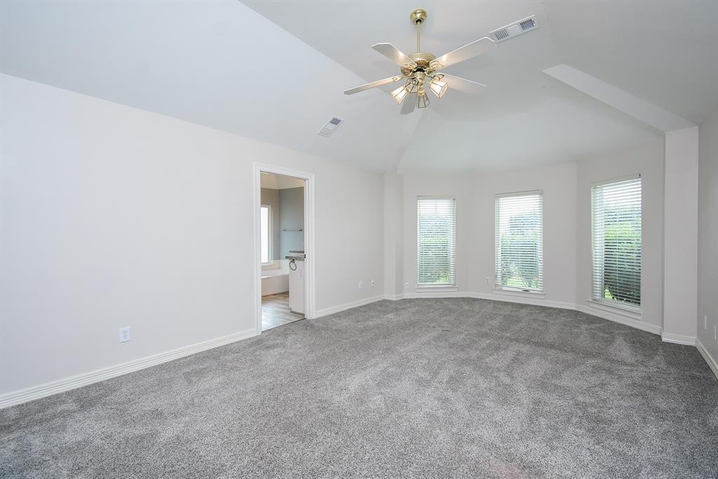 2615 Pinebend Drive, Pearland, Texas image 18