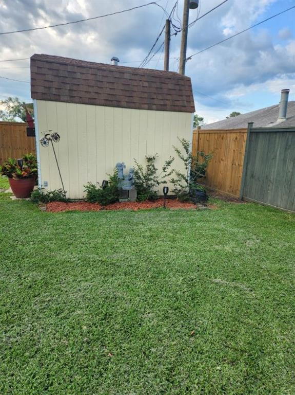 509 S Ramona Street, Angleton, Texas image 22