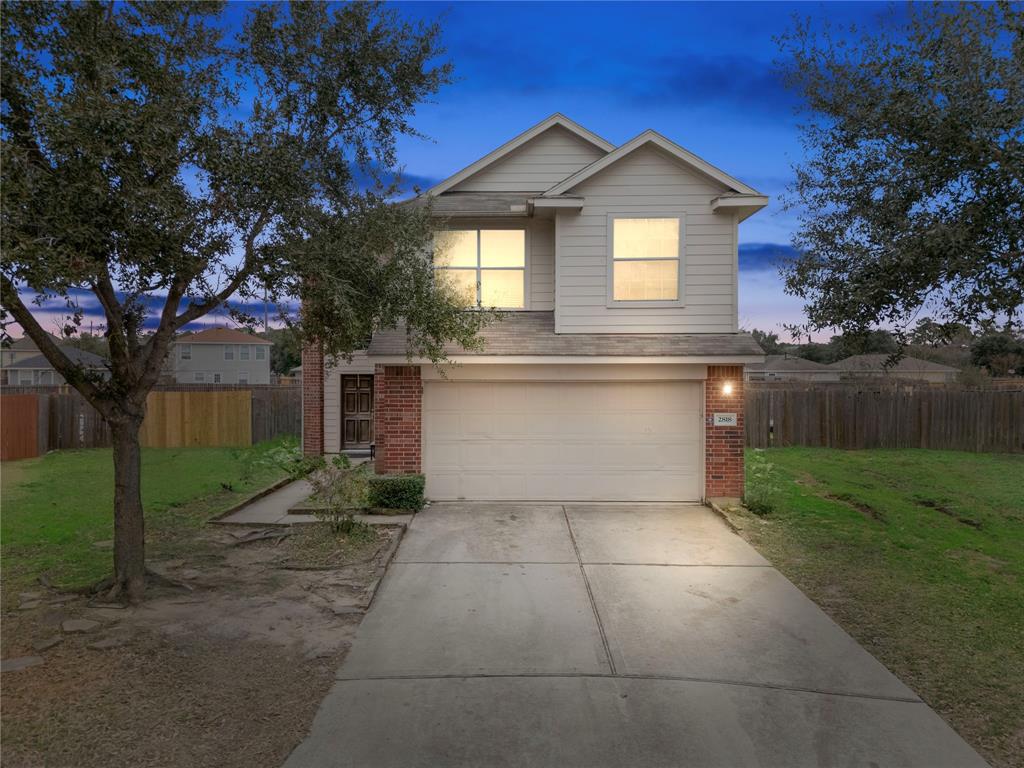 2818 Puddle Duck Court, Humble, Texas image 1