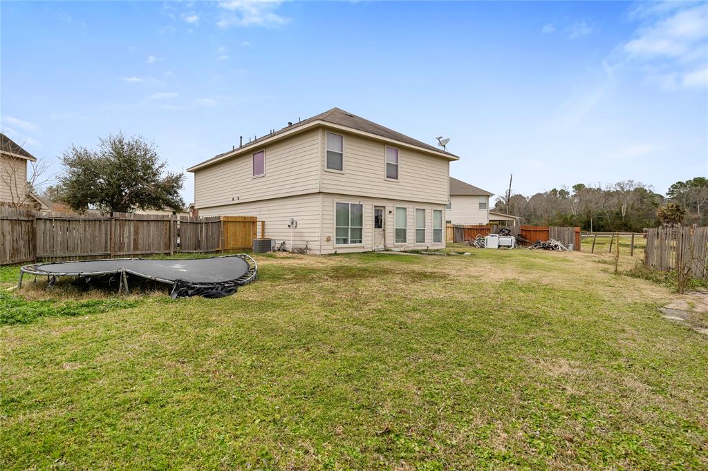 2818 Puddle Duck Court, Humble, Texas image 32