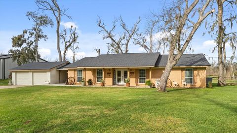 A home in Angleton