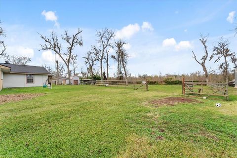 A home in Angleton