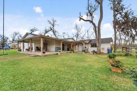 A home in Angleton