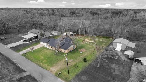 A home in Angleton