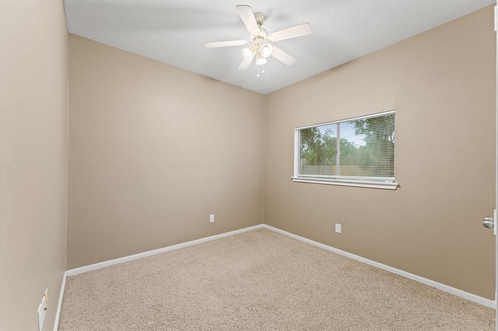6906 Autumn Flowers Drive, Katy, Texas image 20