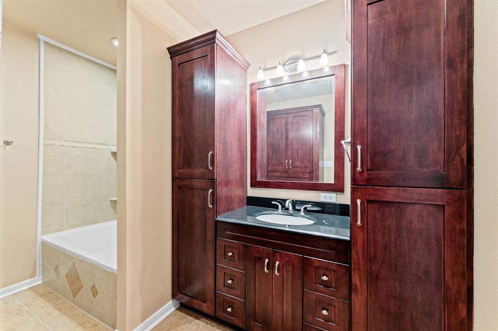 6906 Autumn Flowers Drive, Katy, Texas image 16