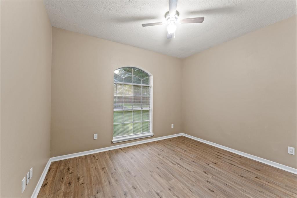 6906 Autumn Flowers Drive, Katy, Texas image 18