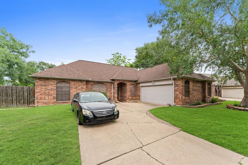 6906 Autumn Flowers Drive, Katy, Texas image 2