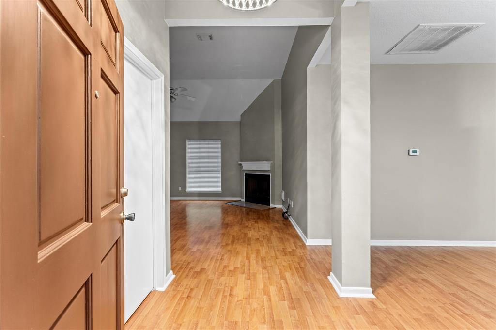 6906 Autumn Flowers Drive, Katy, Texas image 4