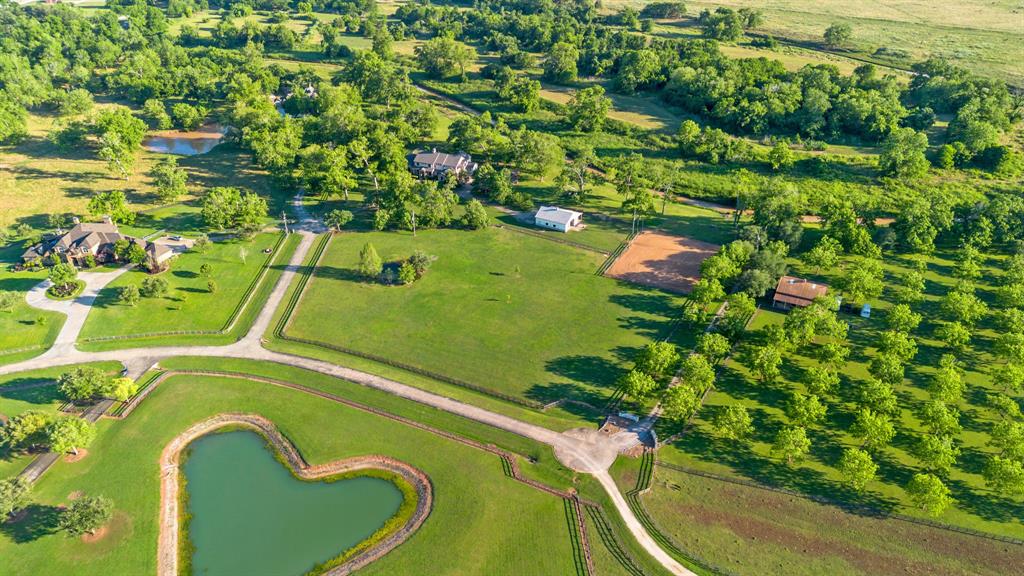 7527 Foster Island Drive, Richmond, Texas image 11