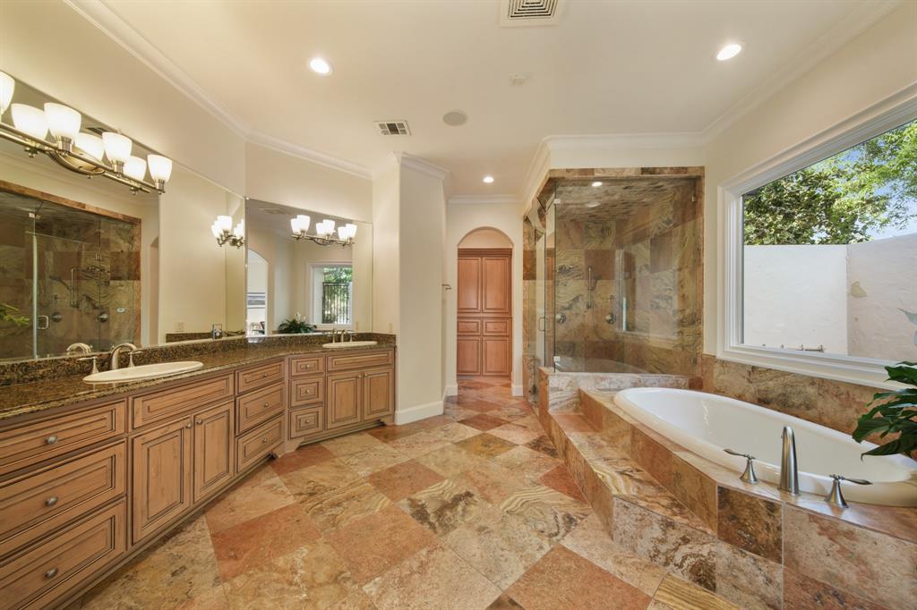 7527 Foster Island Drive, Richmond, Texas image 25