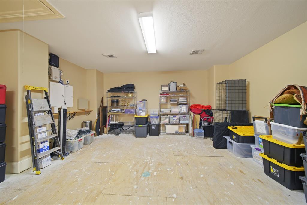 7527 Foster Island Drive, Richmond, Texas image 40