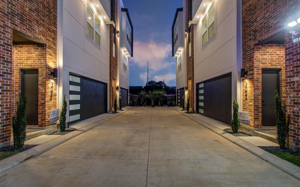 3008 Lamar Street, Houston, Texas image 3