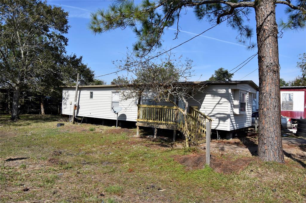 101 County Road 870b, Alvin, Texas image 1