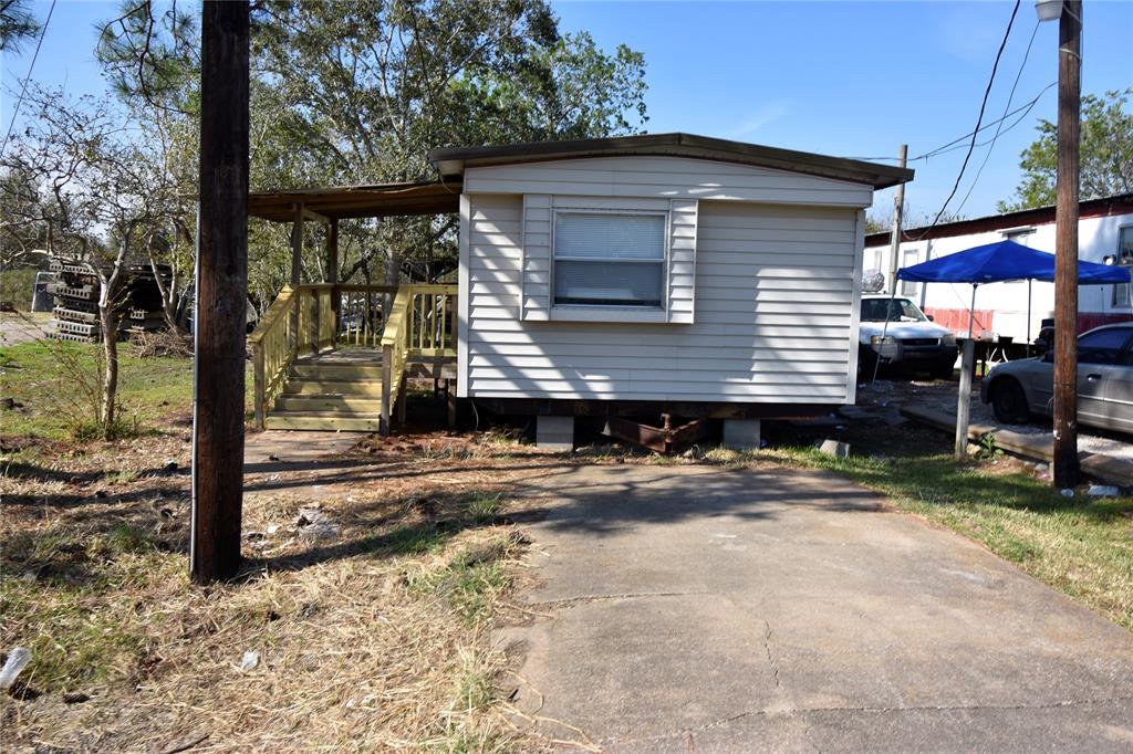 101 County Road 870b, Alvin, Texas image 3