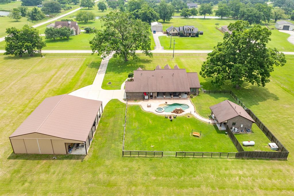 814 Mill Road, Angleton, Texas image 9